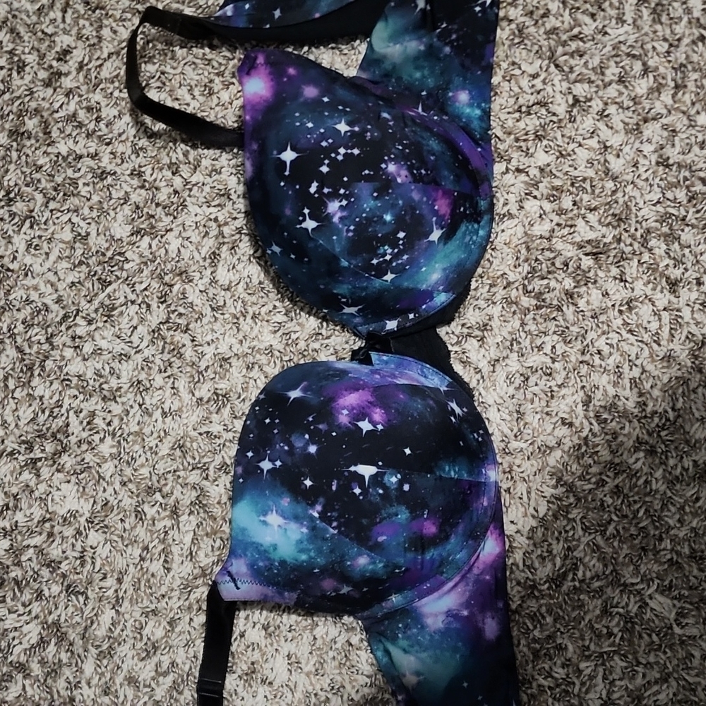 Torrid 360 back smoothing galaxy wired bra